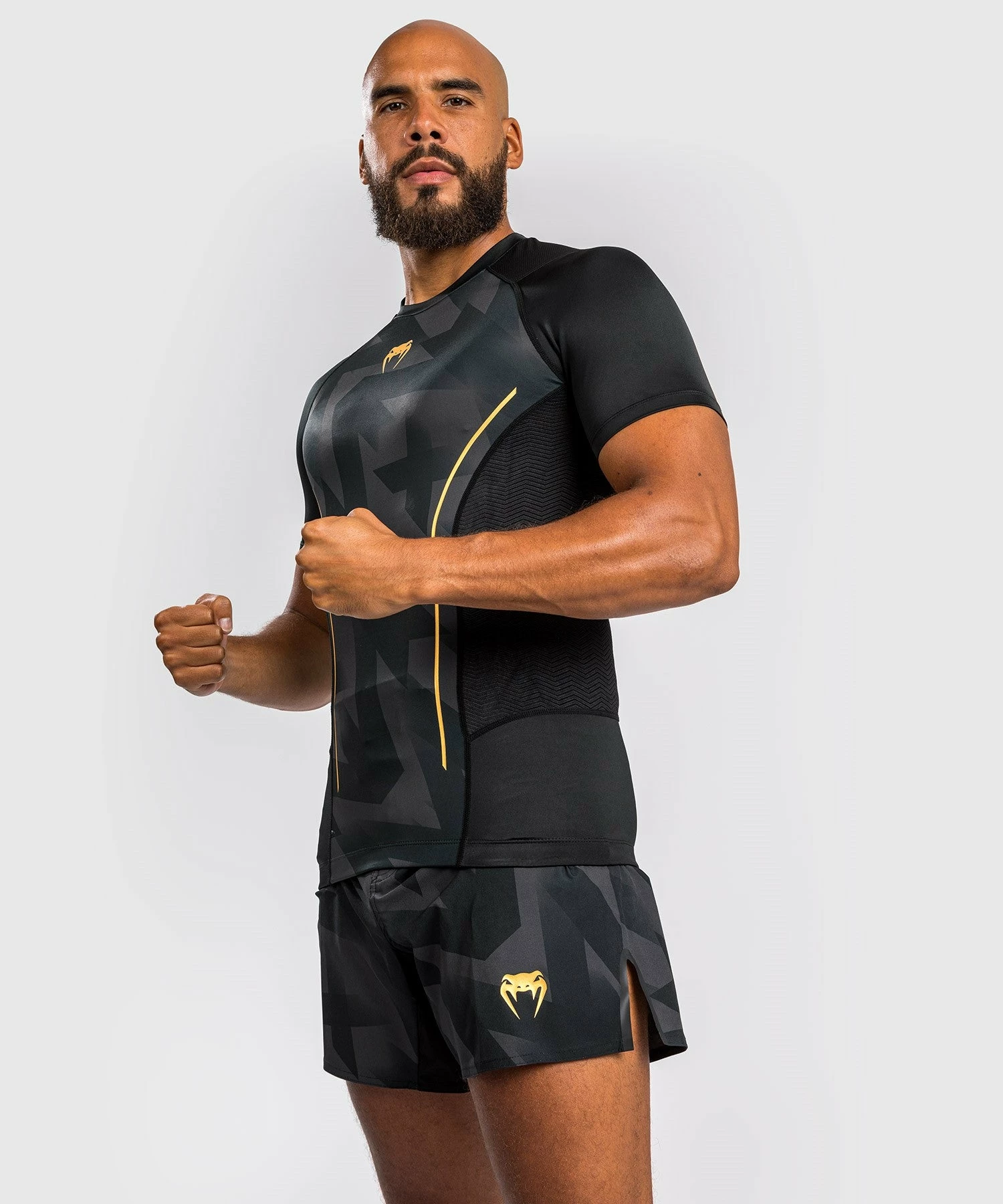 Venum Razor Rashguard Short Sleeves - Black/Gold 6 Venum Razor Rashguard Short Sleeves - Black/Gold - Image 6