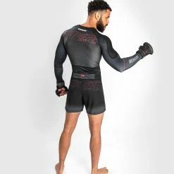 Venum Okinawa 3.0 Rashguard Long Sleeves - Black/Red -Venum store 1 252F2 252F8 252F5 252F128502f427b785d06adc1ea2cb05135a6cdadf4c 5U0A9602
