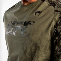 UFC Venum Authentic Fight Week Men's Long Sleeve T-shirt - Khaki -Venum store 1 252F3 252F2 252F0 252F1320e0a57f26a0449476eb766b465c22ed223eed VNMUFC 00056 015 04 a224ac1f a281 4936 9de4 f661ede38b71