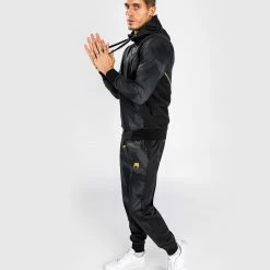 Venum Razor Hoodie - Black/Gold -Venum store 3 252F0 252F4 252Fd 252F304d3a3312e90b0927b6bf6229c2bc5152030aa4 3 e0a8c3e0 fa89 4c44 8af6 cb79bfbaa2ef