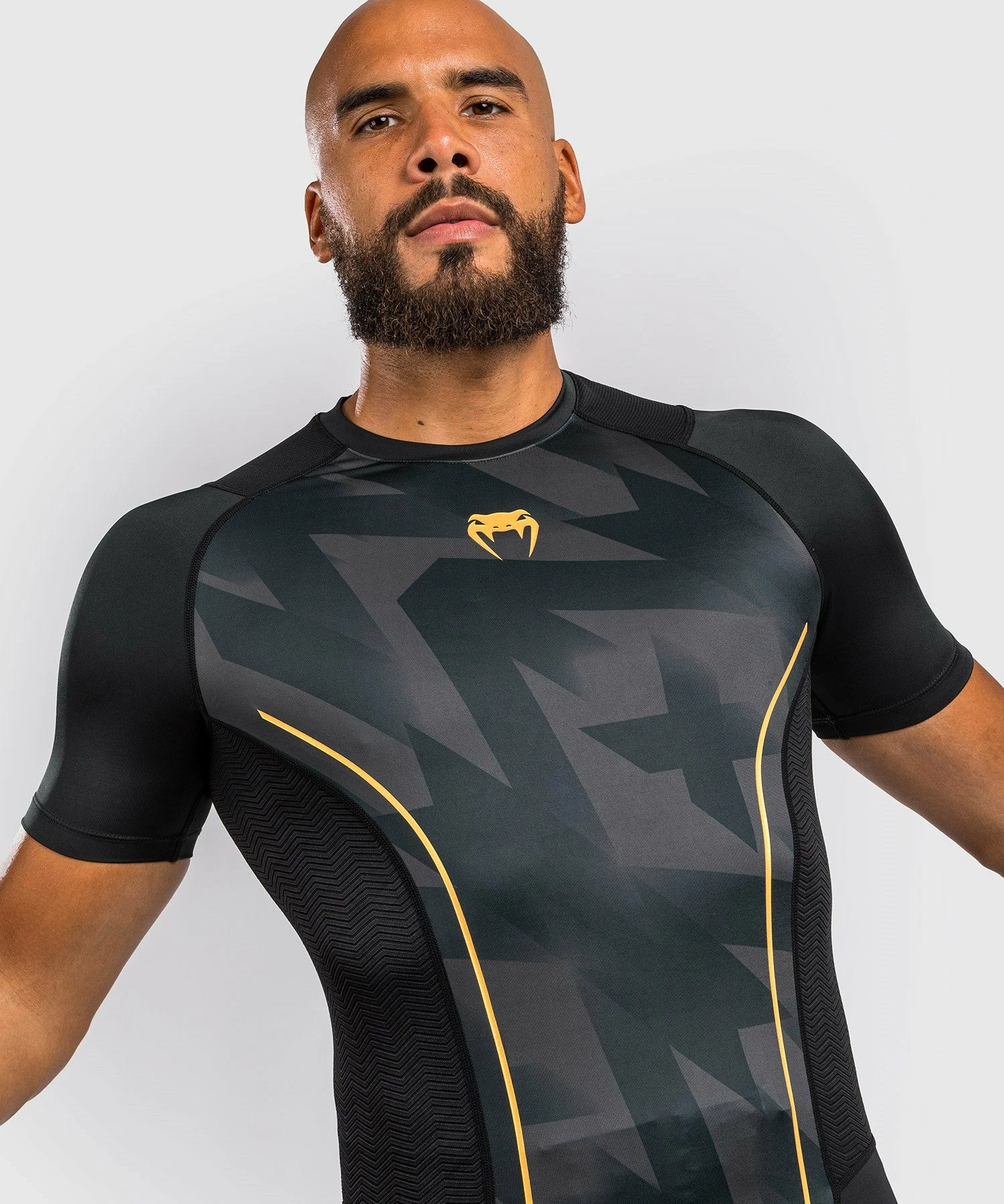 Venum Razor Rashguard Short Sleeves - Black/Gold 1 Venum Razor Rashguard Short Sleeves - Black/Gold