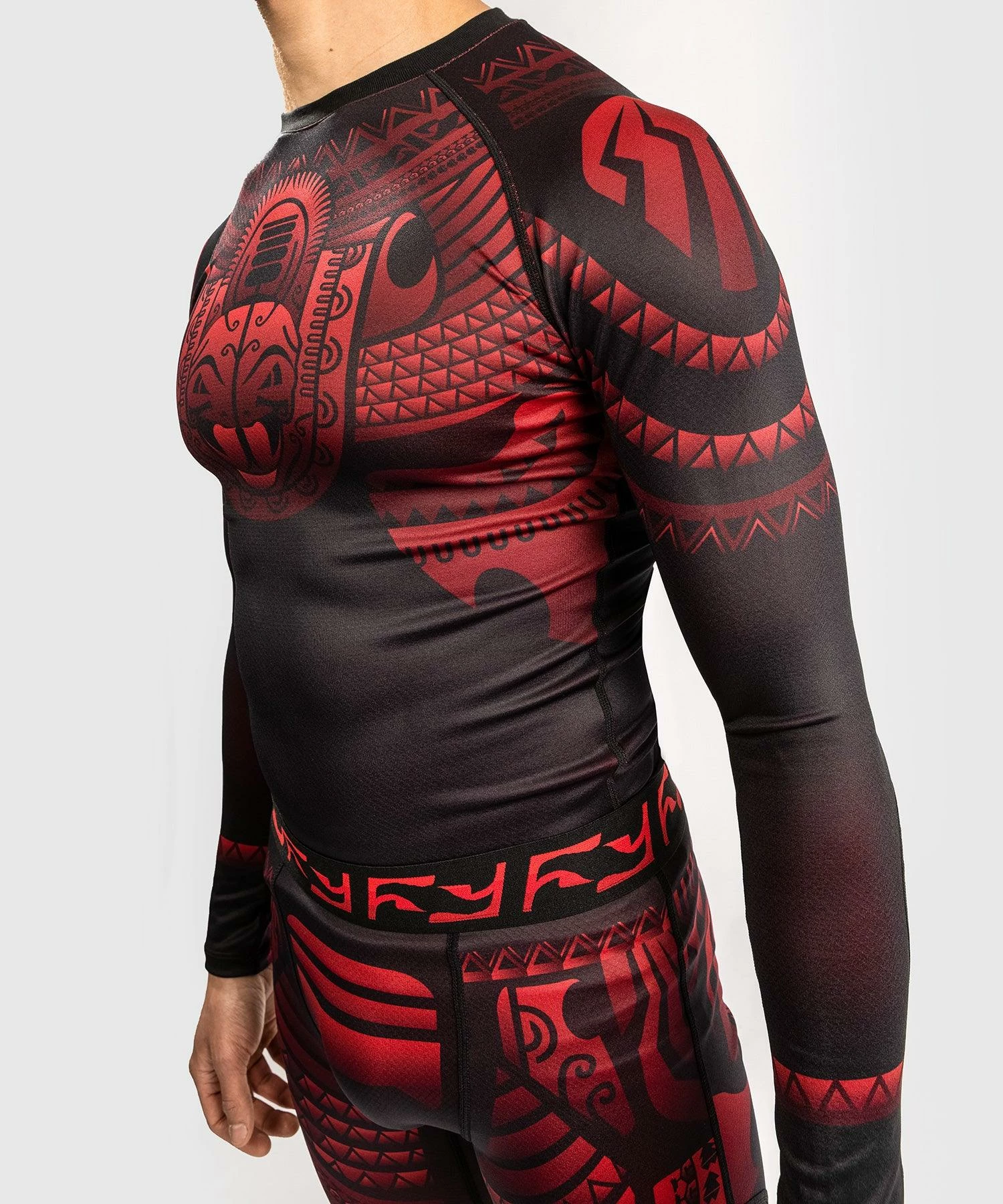 Venum Nakahi Rashguard - Long Sleeves - Black/Red 6 Venum Nakahi Rashguard - Long Sleeves - Black/Red - Image 6