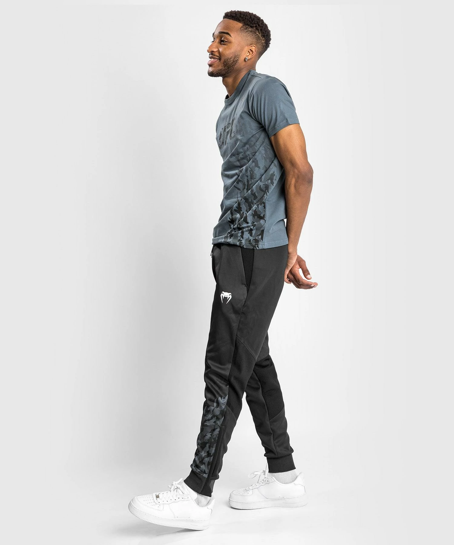 UFC Venum Authentic Fight Week Men's Short Sleeve T-shirt - Grey 5 UFC Venum Authentic Fight Week Men's Short Sleeve T-shirt - Grey - Image 5