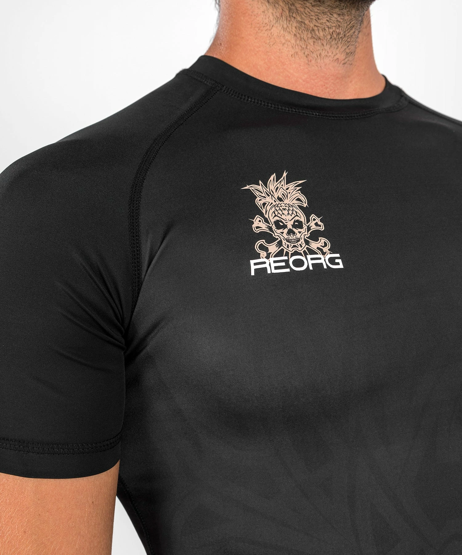 Venum Reorg Rashguard - Short Sleeves - Black 5 Venum Reorg Rashguard - Short Sleeves - Black - Image 5