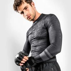 Venum YKZ21 Rashguard Long Sleeves - Black/Black