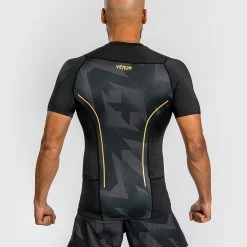 Venum Razor Rashguard Short Sleeves - Black/Gold 9 Venum Razor Rashguard Short Sleeves - Black/Gold -Venum store 7 252F2 252F2 252Fa 252F722a315b430d70208286c0c3787094259244992c 2 00df6037 5584 4481 a111 6a593d4ddd89