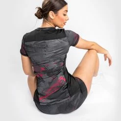 UFC Venum Authentic Fight Week 2.0 Dry Tech T-Shirt - For Women - Black/Red -Venum store 7 252F2 252F2 252Fe 252F722edece86a508e59239f0896df644856e8fbe47 VNMUFC 00122 001 05 2037e89d 37c6 46d0 a680 354149d55c05