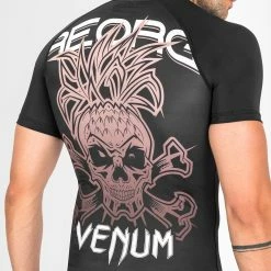 Venum Reorg Rashguard - Short Sleeves - Black 13 Venum Reorg Rashguard - Short Sleeves - Black -Venum store 7 252F2 252Fb 252Fe 252F72becb4f5112154d731e6931ba61217a814f399a RASH SS REOG BLACK 12