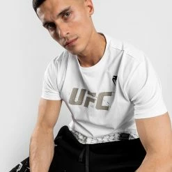 UFC Venum Authentic Fight Week Men's 2.0 Short Sleeve T-Shirt - White 12 UFC Venum Authentic Fight Week Men's 2.0 Short Sleeve T-Shirt - White -Venum store 7 252Fa 252F3 252F8 252F7a380729187e28e0506a280fce4e1f5499e7b9eb VNMUFC 00137 001 13 6320b30f 07f7 4271 959d 780004dbb279