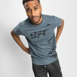 UFC Venum Authentic Fight Week Men's Short Sleeve T-shirt - Grey 7 UFC Venum Authentic Fight Week Men's Short Sleeve T-shirt - Grey -Venum store 7 252Fc 252F5 252F3 252F7c5322dec170e4ab4c7a61cd8e4eb2b581f0cac6 T SHIRT MC COTON UFC FIGHTWEEK GRIS 06 9c7a4666 6c29 4b02 a38e 49b4b3c6554d