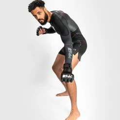Venum Okinawa 3.0 Rashguard Long Sleeves - Black/Red -Venum store 8 252F2 252Fa 252F8 252F82a8eff89a3090da0325d664c7cff1e399e31130 5U0A9590