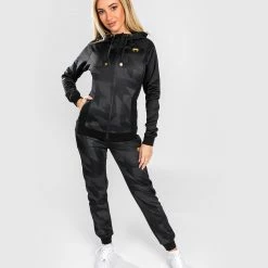 Venum Razor Hoodie - For Women - Black/Gold -Venum store 8 252Fb 252F0 252Fe 252F8b0ec822a3993772ec8d329a7c79cf047452356c Razor 7 87064a19 4b26 4f23 88d4 9360ae7b0f58