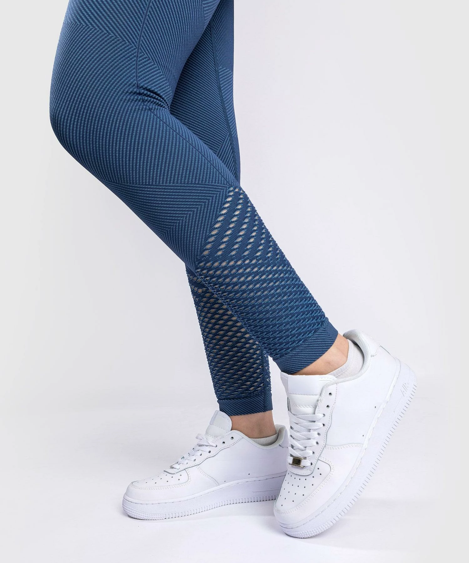 Venum Sparring Seamless 7/8 Leggings - For Women - Navy Blue 4 Venum Sparring Seamless 7/8 Leggings - For Women - Navy Blue - Image 4