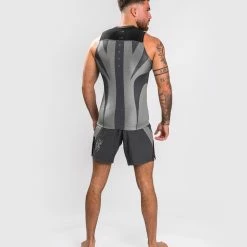 Venum Stone Rashguard Sleeveless - Mineral Green 8 Venum Stone Rashguard Sleeveless - Mineral Green -Venum store RASH SLEEVELESS STONE MINERAL GREEN 04 1