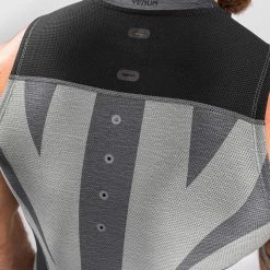 Venum Stone Rashguard Sleeveless - Mineral Green 11 Venum Stone Rashguard Sleeveless - Mineral Green -Venum store RASH SLEEVELESS STONE MINERAL GREEN 07 1