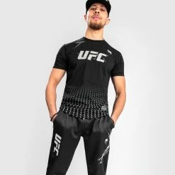 UFC Venum Authentic Fight Week Men's 2.0 Short Sleeve T-Shirt - Black -Venum store a 252F4 252Fd 252Fb 252Fa4db667e6151b1f39192b2277003906e6763b618 TS FIGHTWEEKS 2.0 BLACK 09 1c67fd99 a8e8 4120 a22c af369696106c