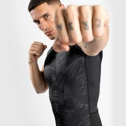 Venum YKZ21 Rashguard - Short Sleeves - Black/Black -Venum store a 252Fa 252F0 252Fa 252Faa0a84eae4c099338a2b95d926a8914c50cf5533 RASH SS YKZ BLACK BLACK 09