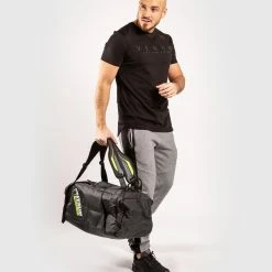 Venum LiveYourVision T-Shirt - Black/Iridescent -Venum store c 252F1 252Fc 252Fd 252Fc1cd5abb786c75e11c74fc32db21665ff947d88c TS LIVEYOURVISION BLACK IRIDESCENT 14