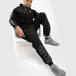 Venum Cali 34 Track Jacket - Black -Venum store d 252F4 252F3 252Fa 252Fd43a295b283c337a2efd741bef8f32aff4f87956 JACKETS CALI34 BLACK 15