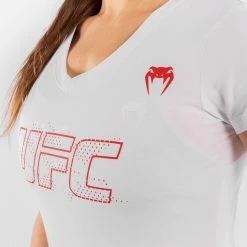 UFC Venum Authentic Fight Week 2 Women's Short Sleeve T-shirt - White -Venum store d 252F5 252F7 252F7 252Fd57715ccd5a37ab1e217002b40c3380fa3fdc7bb VNMUFC 00076 002 05 73e1adee 37e8 4ee6 8c55 6759f9c18c22