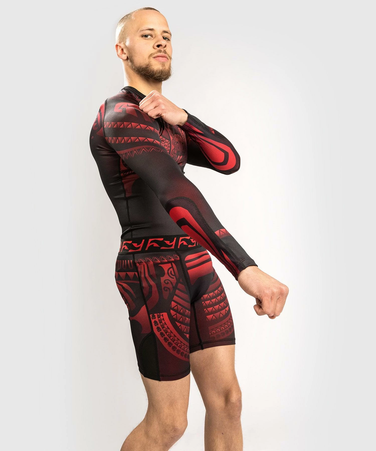 Venum Nakahi Rashguard - Long Sleeves - Black/Red 2 Venum Nakahi Rashguard - Long Sleeves - Black/Red - Image 2