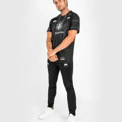 UFC Venum Authentic Fight Night 2.0 Men's Walkout Jersey - Black -Venum store f 252F2 252F4 252F2 252Ff2422e045eeafa3cf7f66bae2d5feda96d9fa7bb VNMUFC 00145 001 05