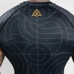 Venum Assassin's Creed Reloaded Rashguard - Short Sleeves - Black -Venum store f 252F8 252Fc 252F6 252Ff8c655f377f18342d86e63288d694cca739c8b4a RASH SS ASSASSINSCREED BLACK 18